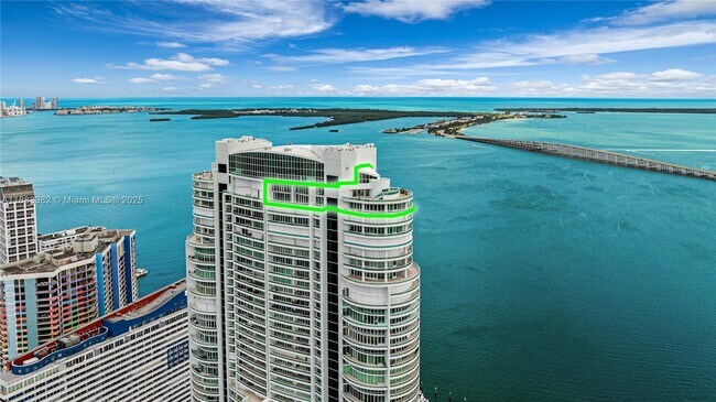 Primary Photo - 1643 Brickell Ave