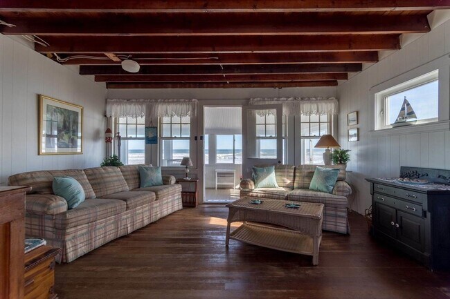 Building Photo - 1056 Ocean Blvd