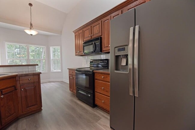 Building Photo - 4607 Enfield Dr