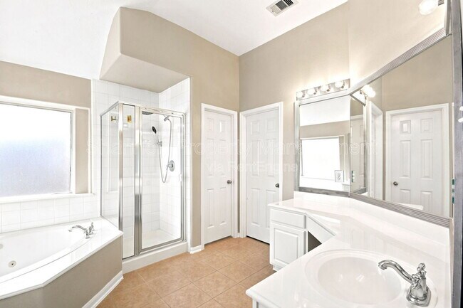 Building Photo - 24815 Corbin Gate Dr