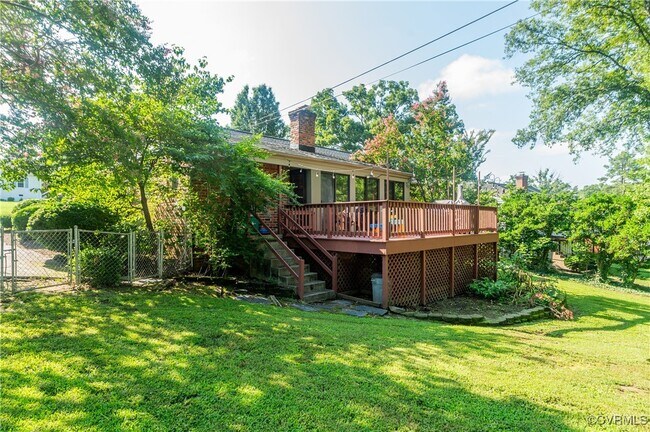 Building Photo - 530 Ridgeley Ln