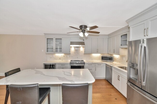 Building Photo - 125 Coolidge Ave