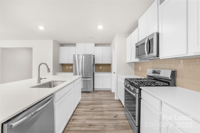 Building Photo - 10159 Chatham Run Ln