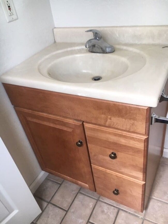Building Photo - Perfect Location Near Cal Poly - Two Bed - Large Yard!