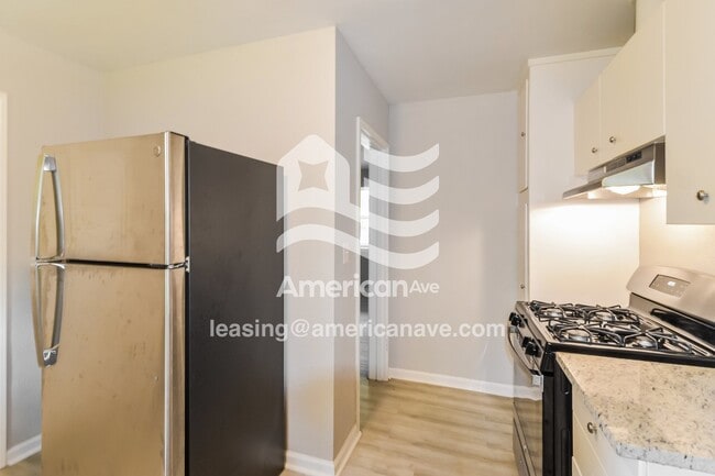 Building Photo - 3252 Willow Ln Dr