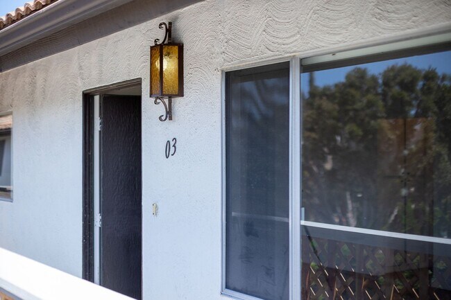 Building Photo - 2-Bedroom + 1 Bathroom Apartment | Dunes Place | Oxnard | Unfurnished