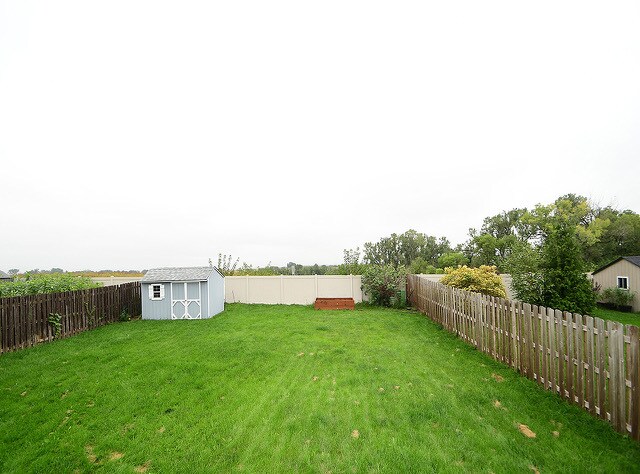 Building Photo - 14902 Mormon St