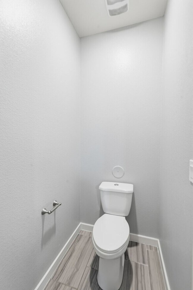 Building Photo - 3917 Desert Bluff Dr