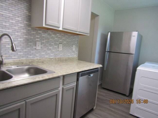 Building Photo - Move In Special: $200 off on The First Ful...