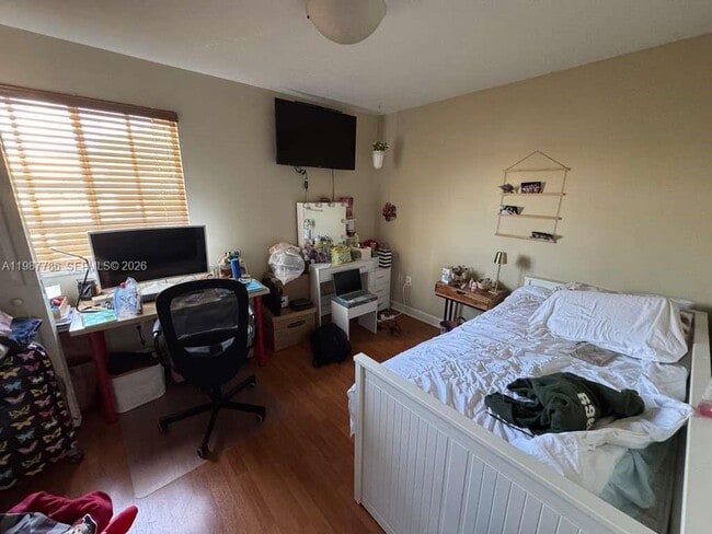 Building Photo - 7131 NW 114th Ct