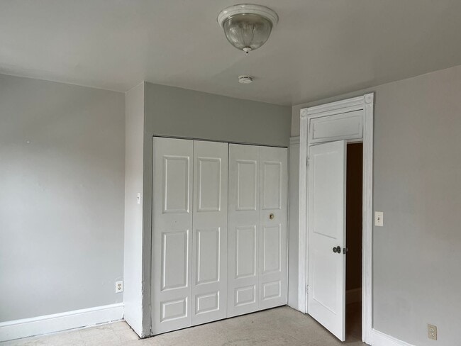 Building Photo - Old World Charm Lancaster City 4 bedroom 1...
