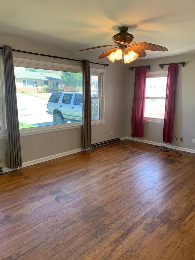 Building Photo - 3213 Boxelder Dr