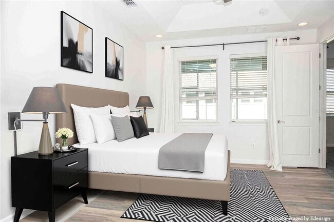 Building Photo - 11737 Brookside Dr