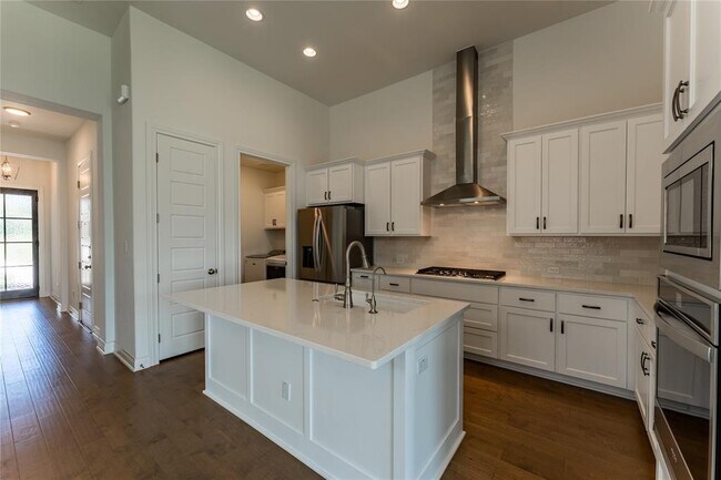 Building Photo - 152 Limestone Dr