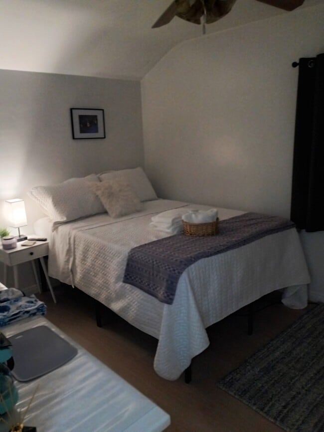 Building Photo - 7248 Shoshone Ave