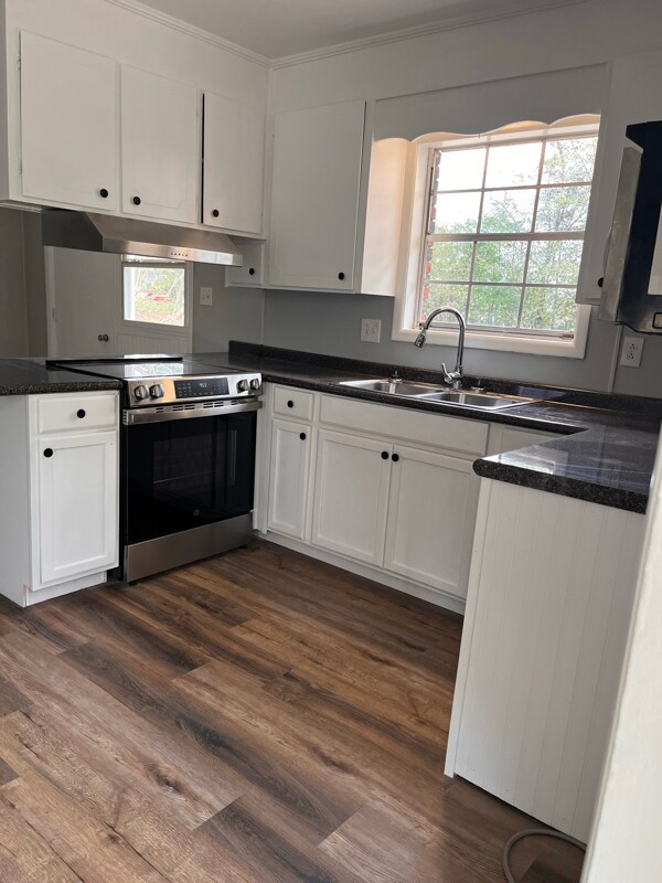 Building Photo - 161 Wooded Ln