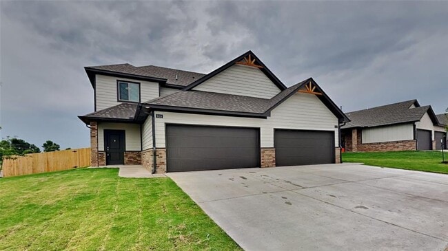 Building Photo - LUXURY 3 Bedroom 2.5 Bathroom Townhome in Piedmont Schools- Neighborhood Park and Basketball Court