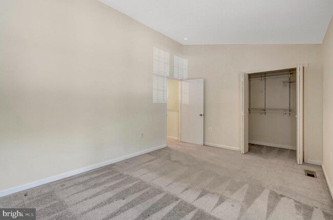 Building Photo - 15350 Inlet Pl