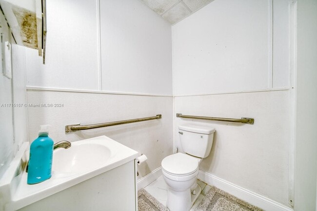 Building Photo - farm stay Sw Extended Stay-1-1
