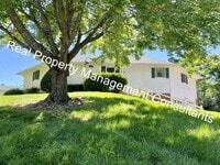 Building Photo - 2 Bedroom Custom Home in Liberty