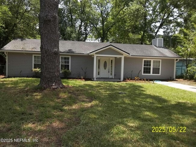 Building Photo - 7816 Delaroche Dr