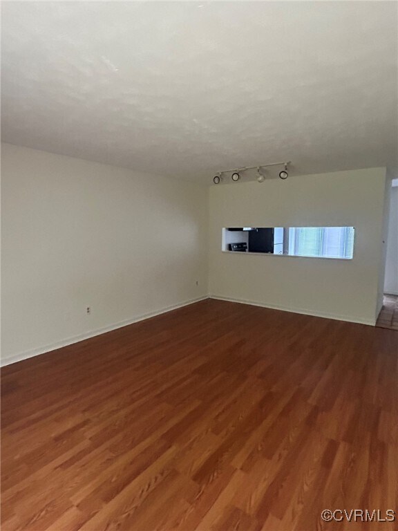 Building Photo - 12100 Shore View Dr