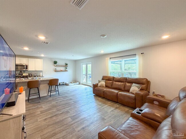 Building Photo - 5469 Merlin