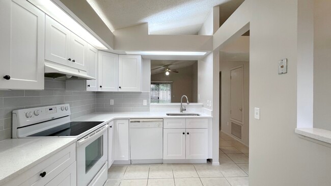 Building Photo - 11640 Anjali Ct