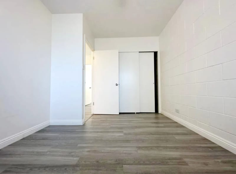 Building Photo - 711 Makaleka Ave