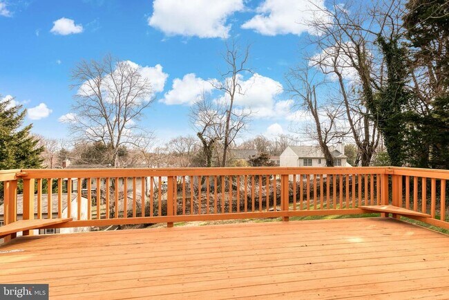 Building Photo - 1193 Bayview Vista