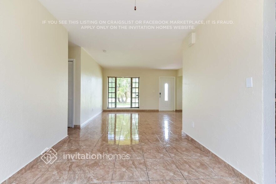 Building Photo - 10805 SW 142nd Ln