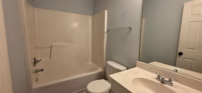 Building Photo - 1040 Smith St SW