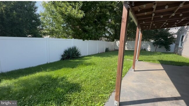 Building Photo - 4128 Point Hollow Ln