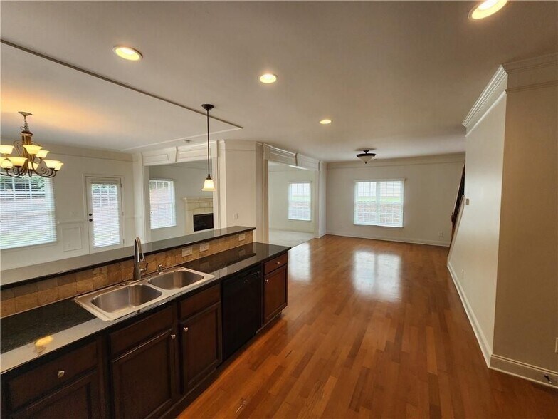 Building Photo - 5430 Delmonte Dr