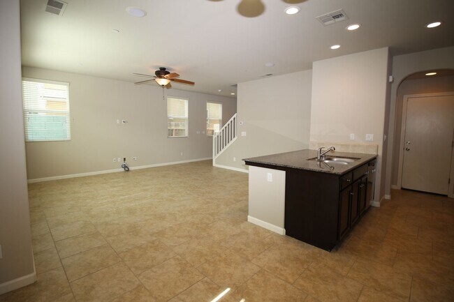 Building Photo - Cute Home in Fresno!