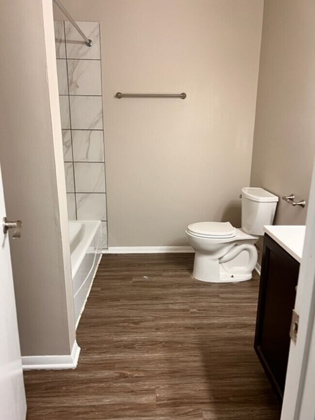 Building Photo - 1167 Abbey Ln