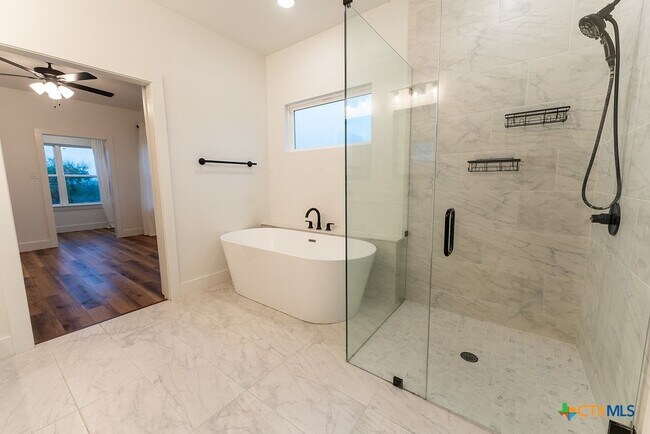 Building Photo - 4356 Cedar Creek Rd