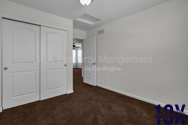 Building Photo - 109 Halcyon Dr