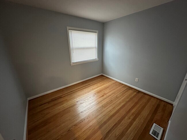 Building Photo - 12819 Lenore