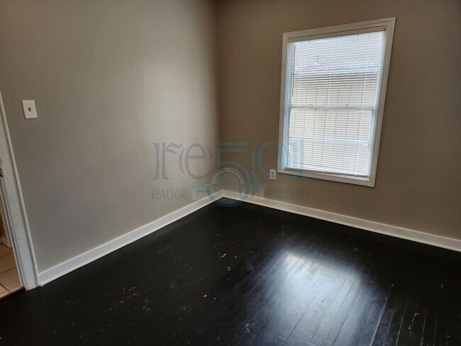 Building Photo - Ready For Showings! Great Find In North Little Rock