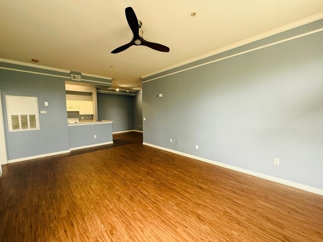 Building Photo - Newly painted Two Bedroom, Two Bathroom For Rent in New Tampa