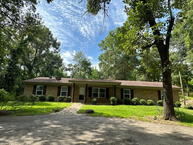 Building Photo - 7268 County Rd 492
