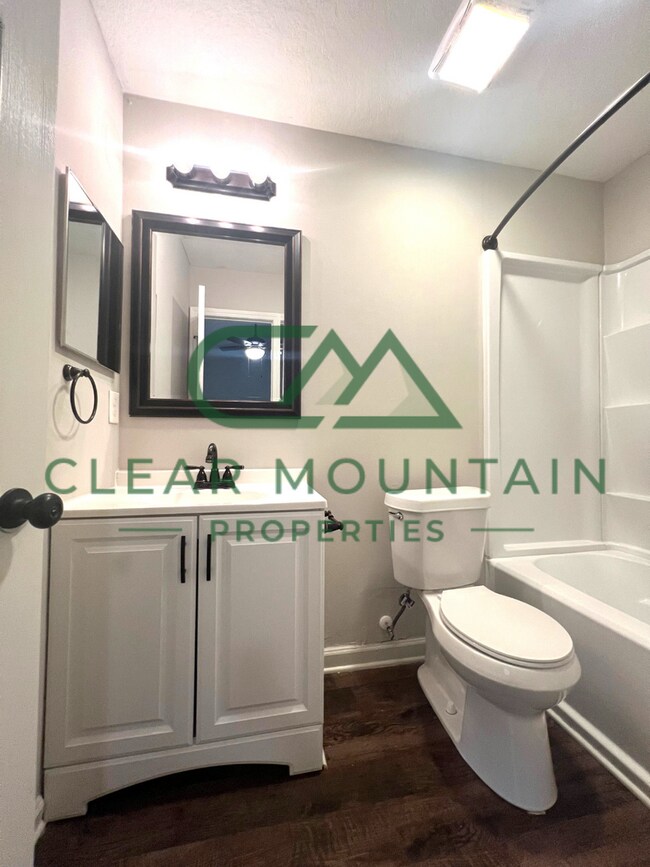 Building Photo - Move-in Special! Limited-Time Leasing Offer!