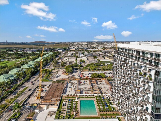 Building Photo - 5300 Paseo Blvd