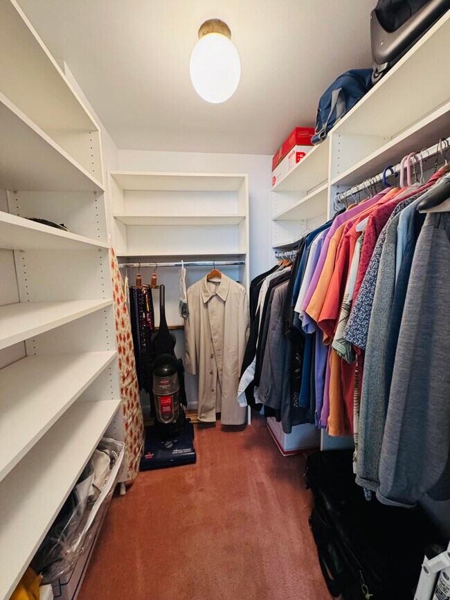 Building Photo - 2430 Deer Creek Country Club Blvd