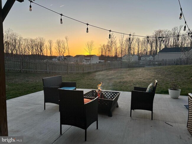 Building Photo - 73 Wellspring Dr