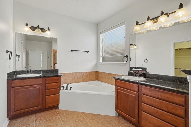 Building Photo - 3516 Firenze Dr