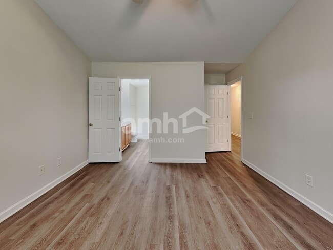 Building Photo - 770 Peachtree Meadows Cir