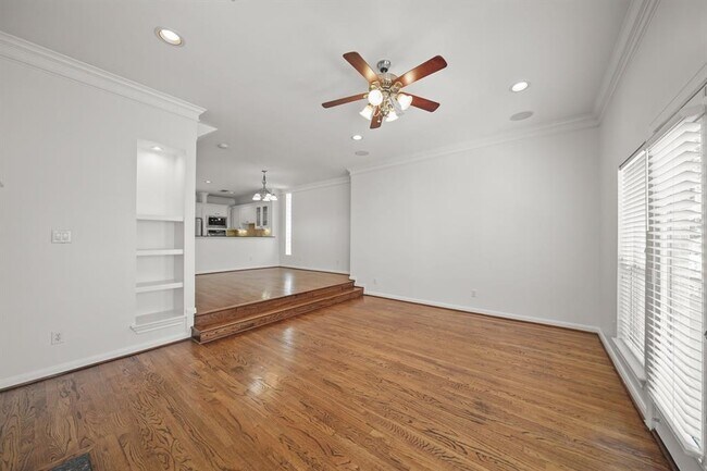 Building Photo - 1509 Roy St