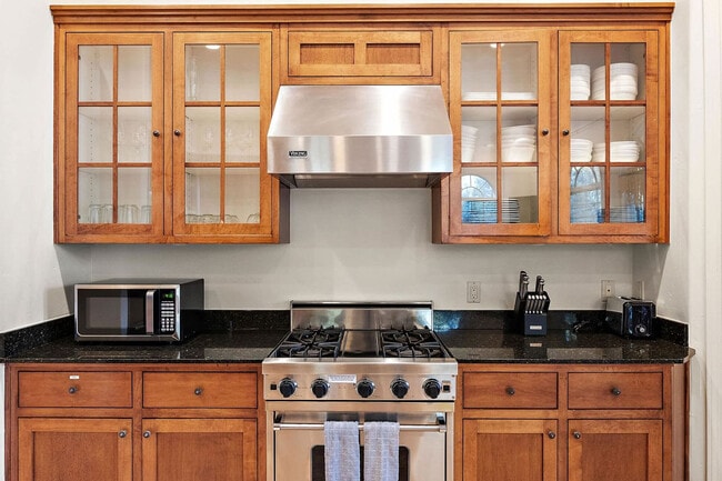 Building Photo - 36 W Dove Wing Dr